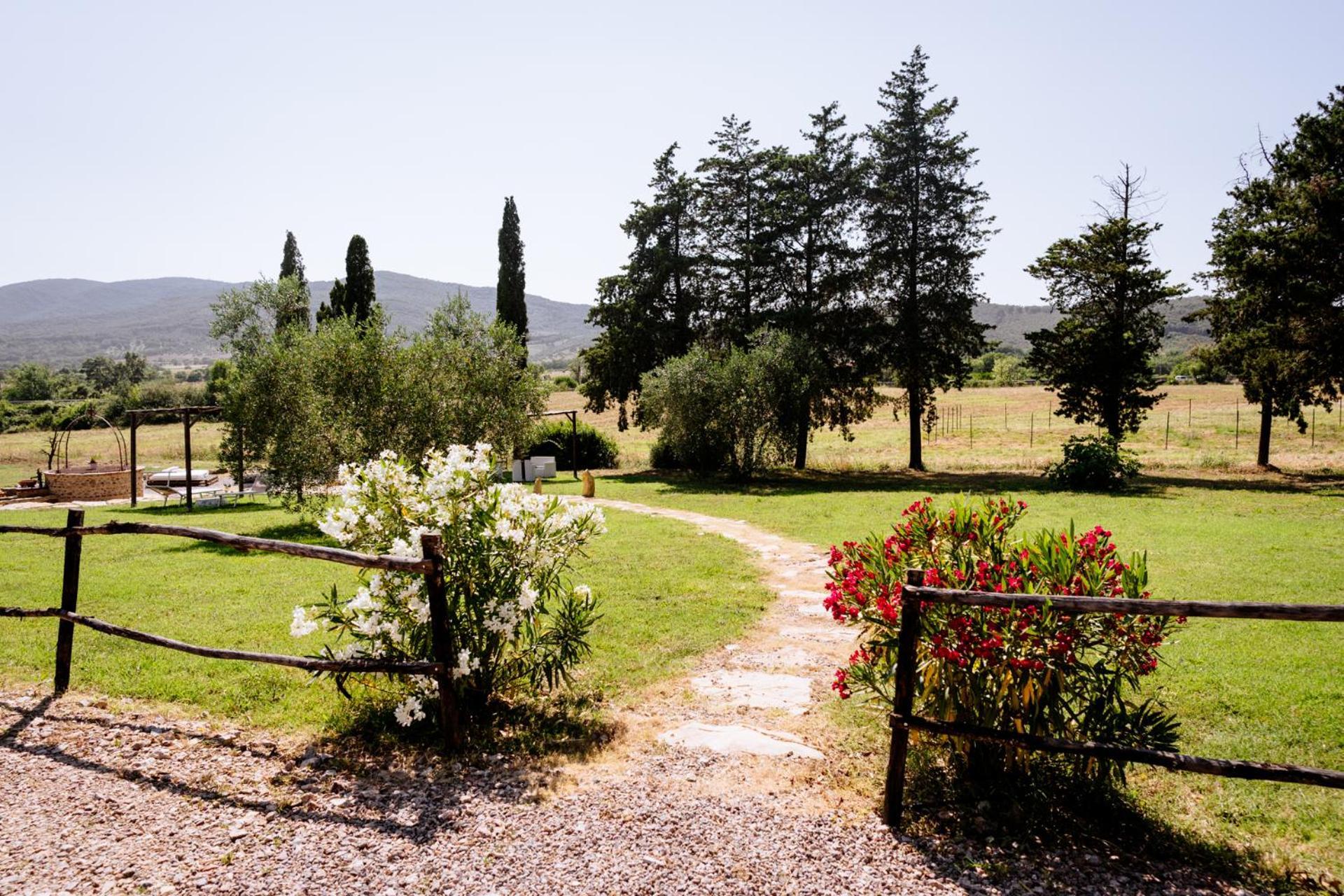 Agriturismo Giu Al Pozzo Gavorrano Exterior photo